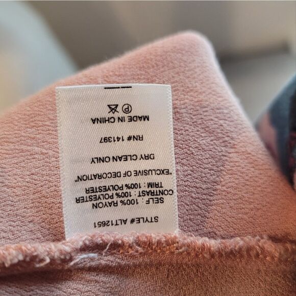 ASTR The Label Boho Crochet Tank Top - Picture 7 of 7